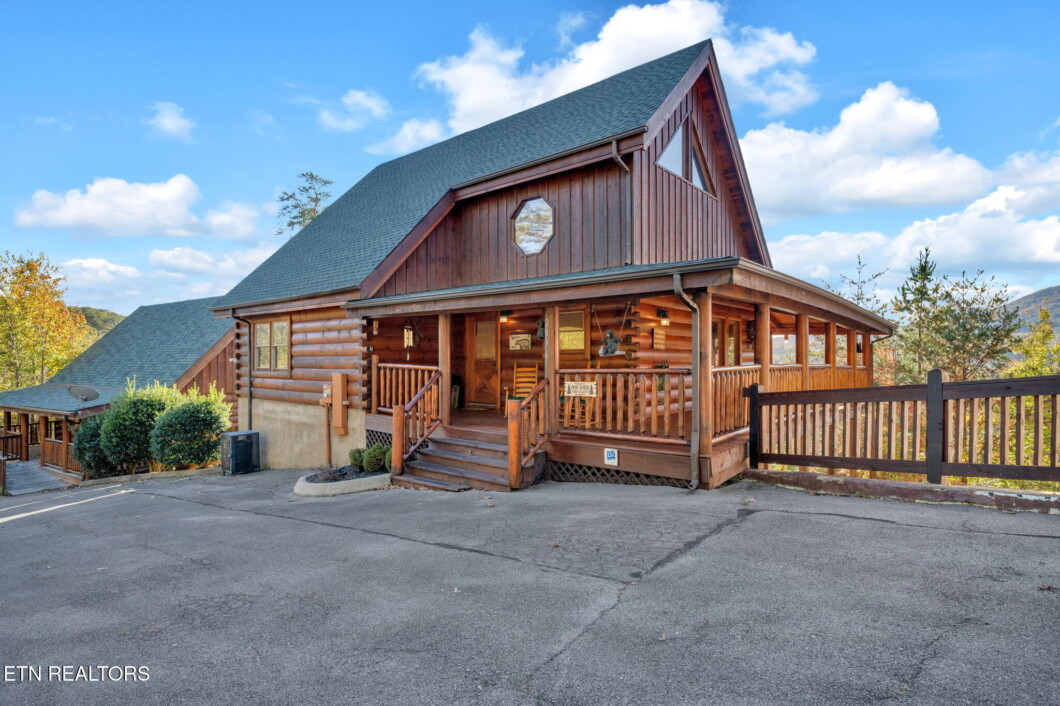 1282671 - 2036 Cougar Crossing Way - Smoky Mountain Homes for Sale & Cabins for Sale