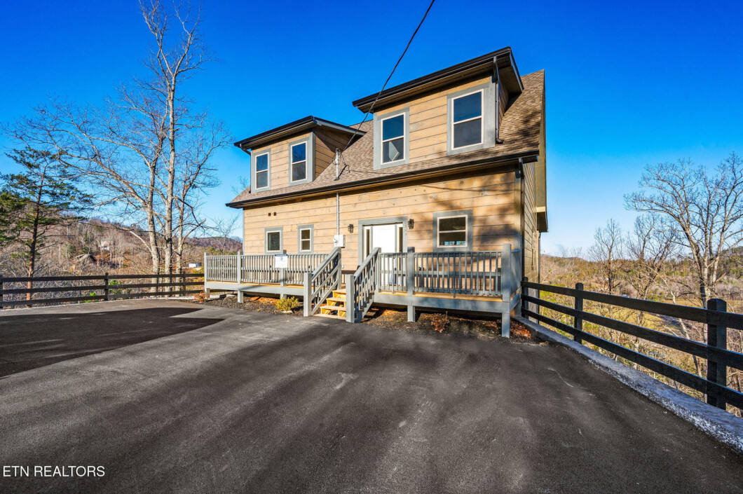 1286380 - 2350 Misty Shadows Drive - Smoky Mountain Homes for Sale & Cabins for Sale